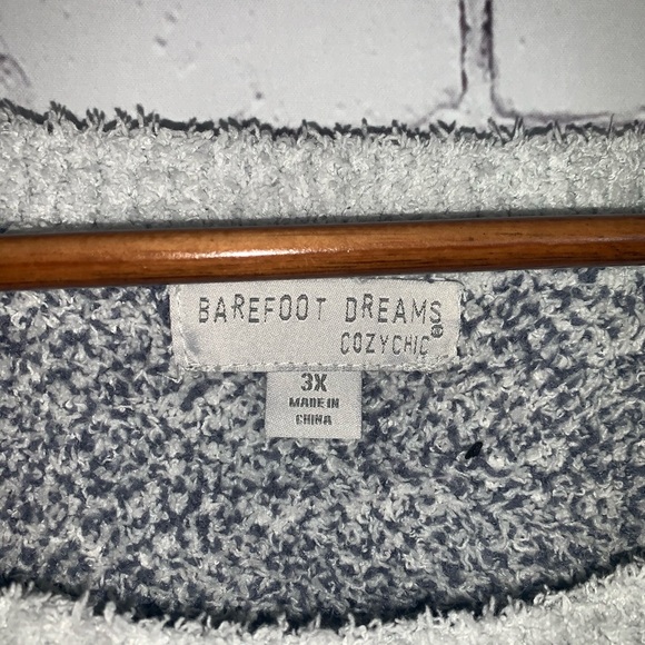 Barefoot Dreams CozyChic Seaside Crewneck Pullover (3X) - Picture 8 of 9